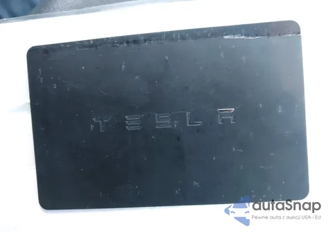 2018 Tesla Model 3 Long Range/Performance z USA, uszkodzony, nr VIN 5YJ3E1EB1JF130709